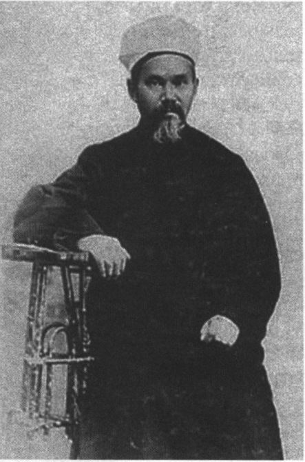 Муфтий Р.Ф. Фахретдин, историк и писатель, в 1920-х гг. глава ЦДУМ. Фото начала XX в. Муфтий Р.Ф. Фахретдин, историк и писатель, в 1920-х гг. глава ЦДУМ. Фото начала XX в.
