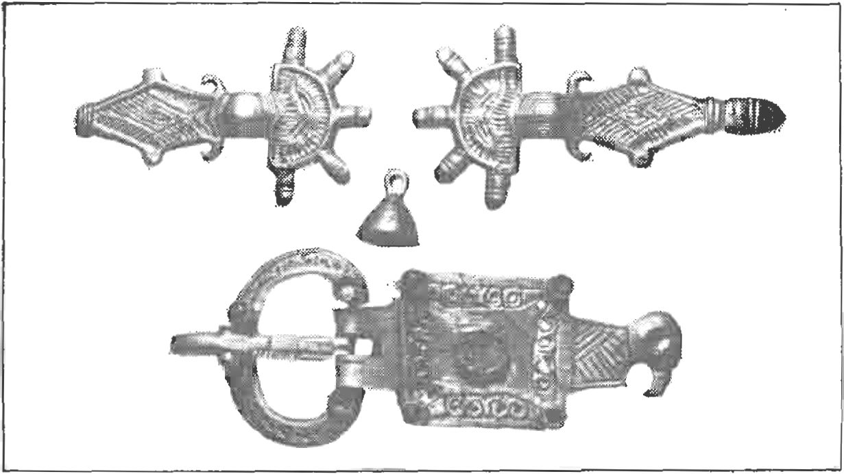 Рис. 31. Комплекс женских украшений из Баштановского могильника Рис. 31. Комплекс женских украшений из Баштановского могильника