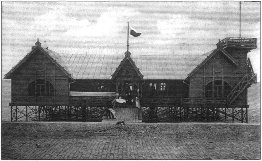 Павильон Писарева на набережной. Яхт-клуб. Открыт в 1910 году Павильон Писарева на набережной. Яхт-клуб. Открыт в 1910 году
