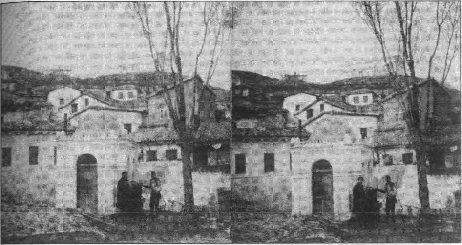 Фонтан на Караимской площади. Фото Э. Редлиха. 80-е годы XIX ст. «Согласно древним исследованиям, караимы являются потомками древних обитателей Крыма из тюркско-монгольской расы, исторически известных хазар». Немецкий историк Отто Вейсер. 1943 г. Фонтан на Караимской площади. Фото Э. Редлиха. 80-е годы XIX ст. «Согласно древним исследованиям, караимы являются потомками древних обитателей Крыма из тюркско-монгольской расы, исторически известных хазар». Немецкий историк Отто Вейсер. 1943 г.
