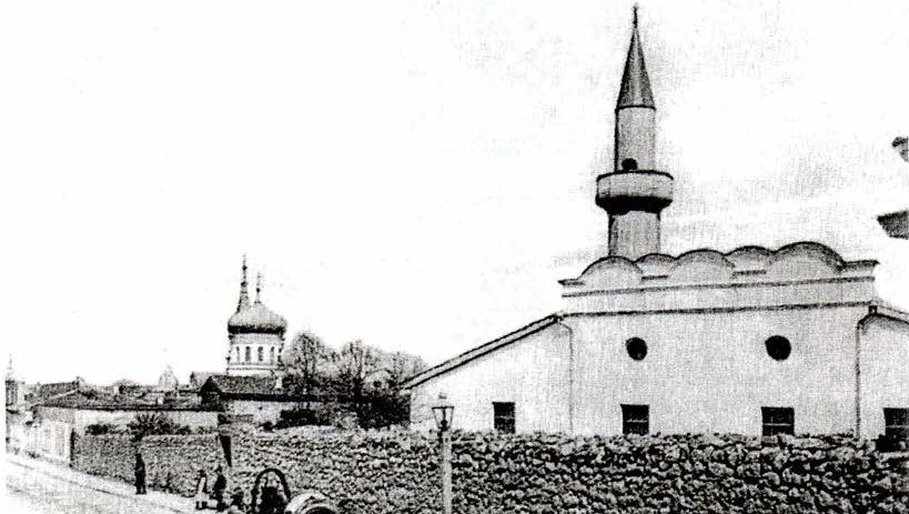 Симферополь. Старинная татарская мечеть Симферополь. Старинная татарская мечеть